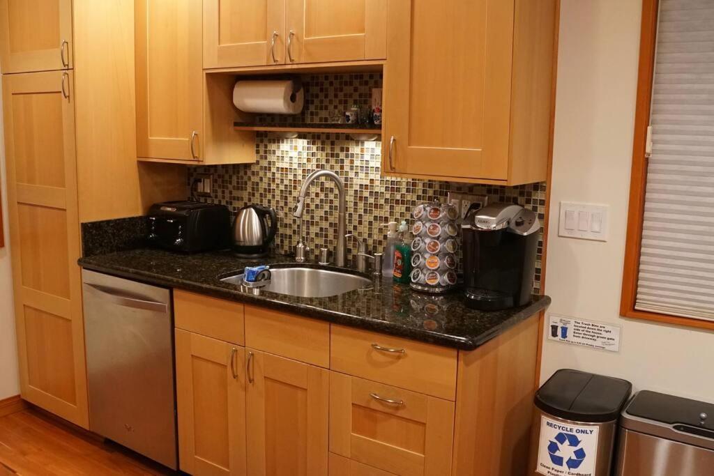 Luxury 1 Bedroom Unit-Walk To Beach -Baby Friendly Los Angeles Exterior photo